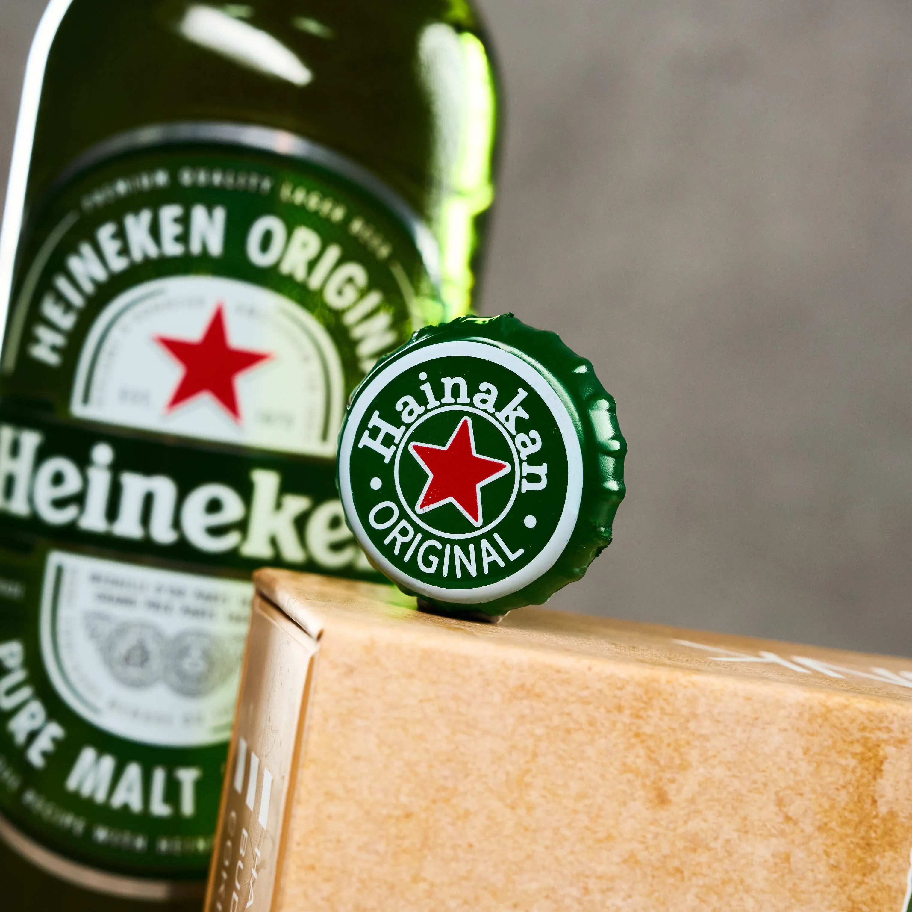 The Clink (Cap in Bottle) by Iarvel Magic and Wonder House