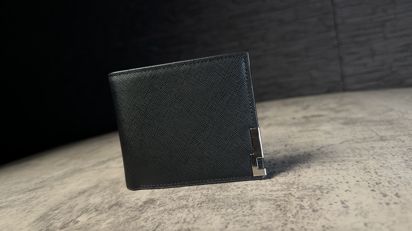 Ember - E Fire Wallet by MS Magic