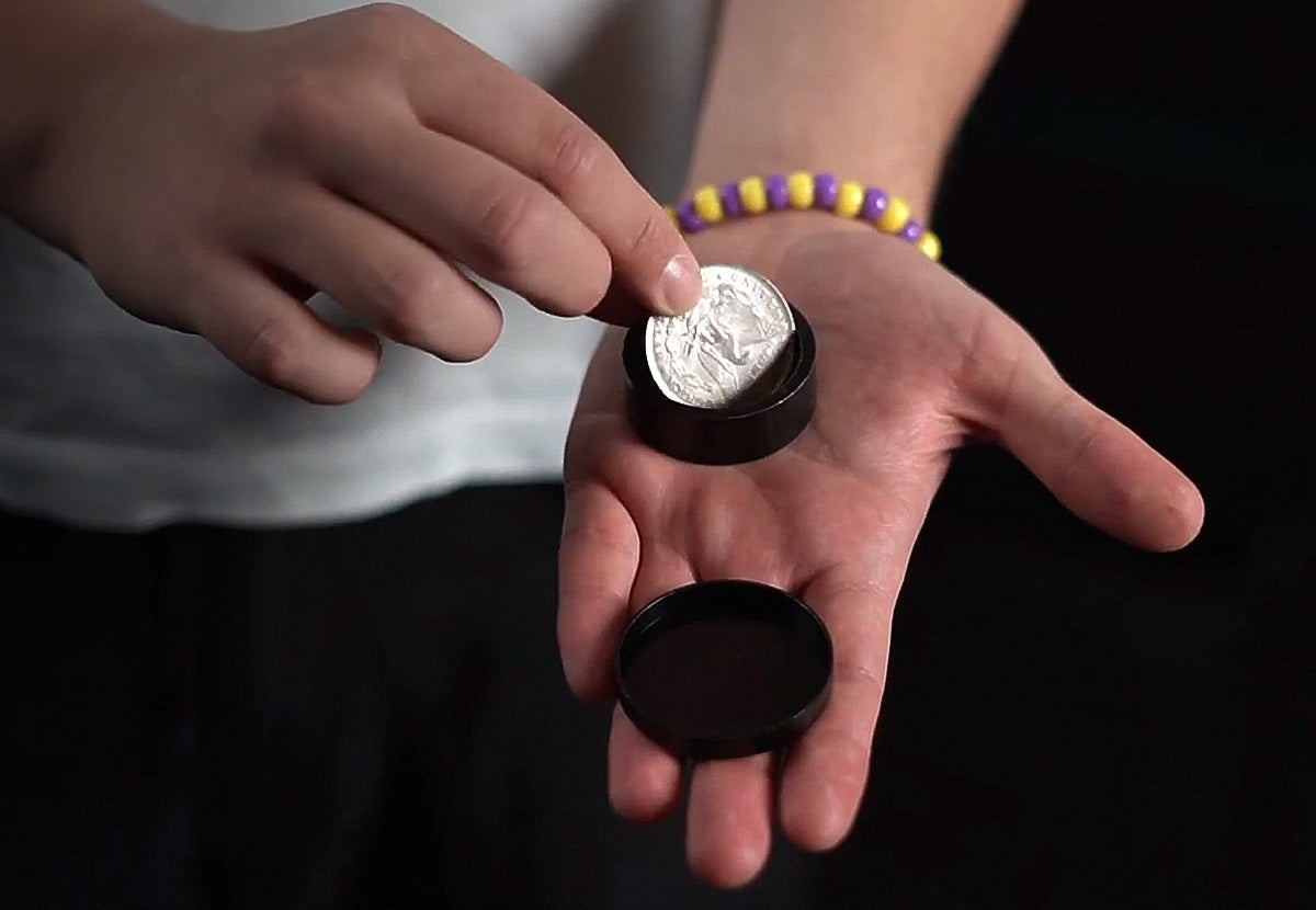 Pokito Box by Alex Latorre