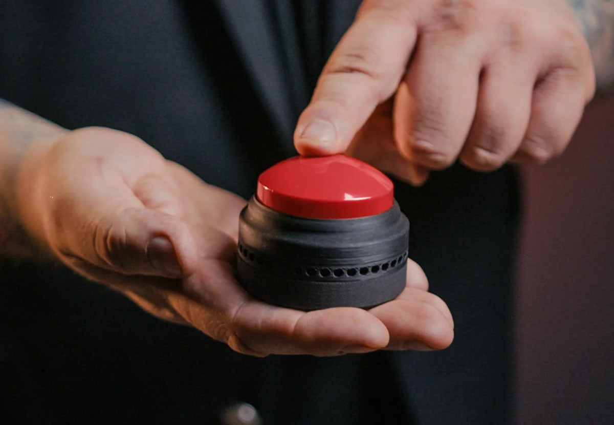 The Button by Chris James featuring Craig Petty | João Miranda Magic