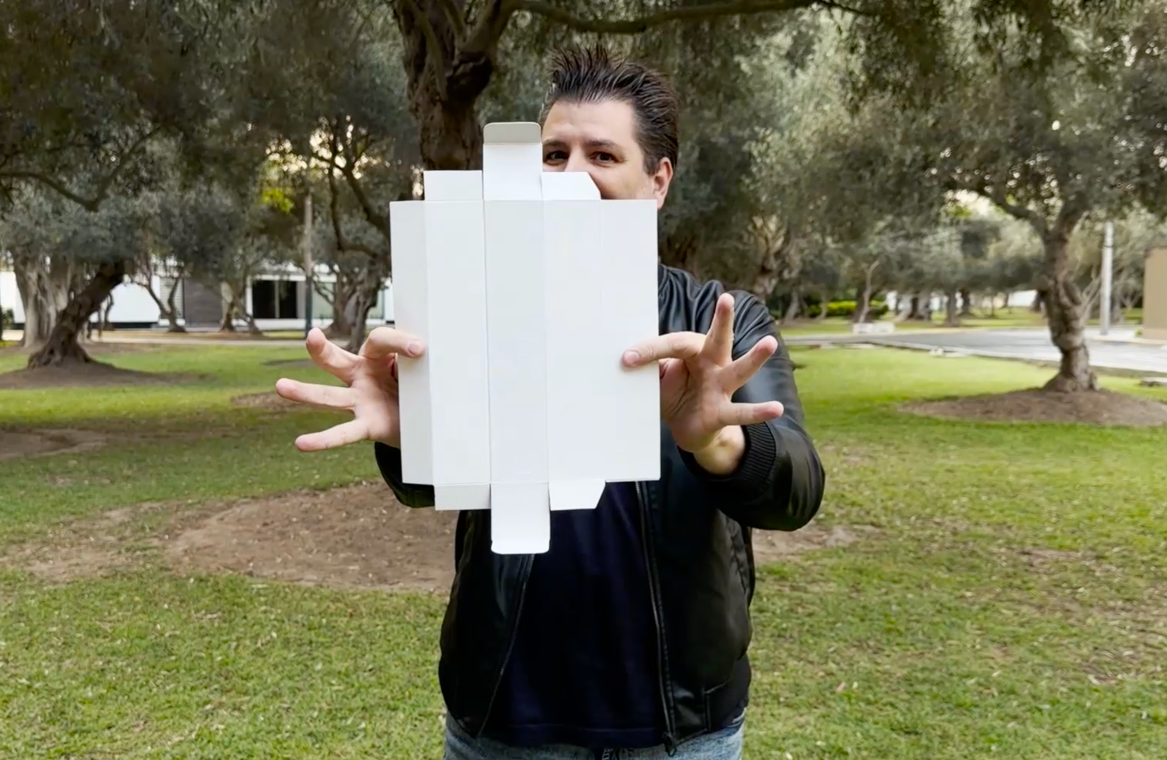 Candy Box by George Iglesias and Twister Magic