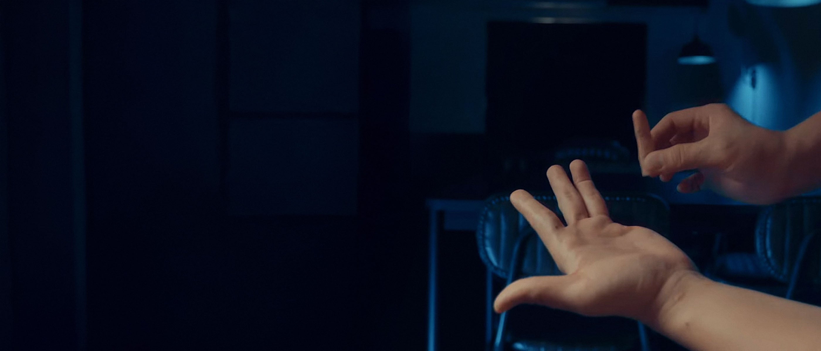 Crazy Sam's Finger Illusion